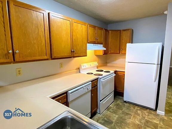 5th image of 2770 S East St APT 102