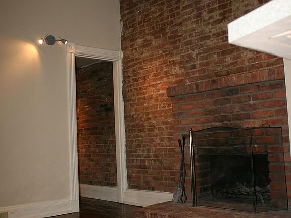 3rd image of 2346 Ohio Ave APT 1