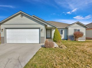 2371 NW Elm Pl, Redmond, OR 97756