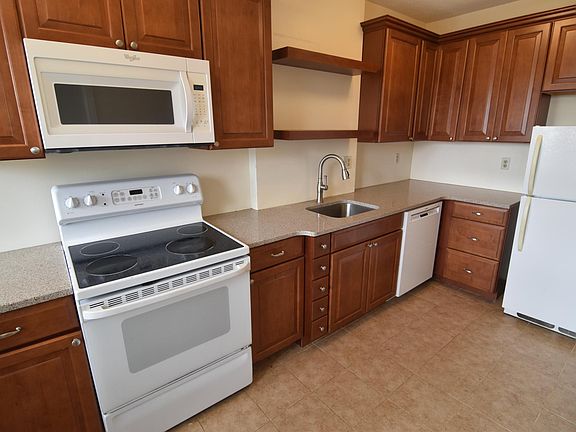 2nd image of 145 Englewood Ave APT 25