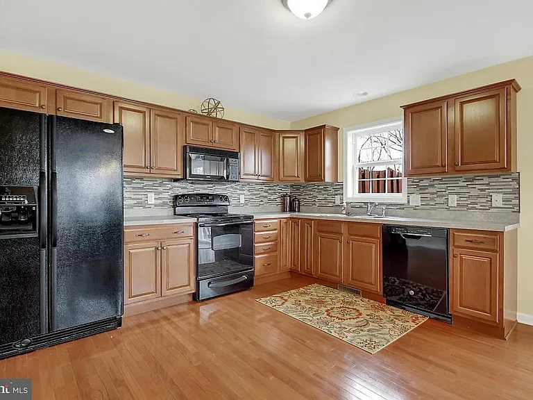 6214 Galleon Dr — Photo 7