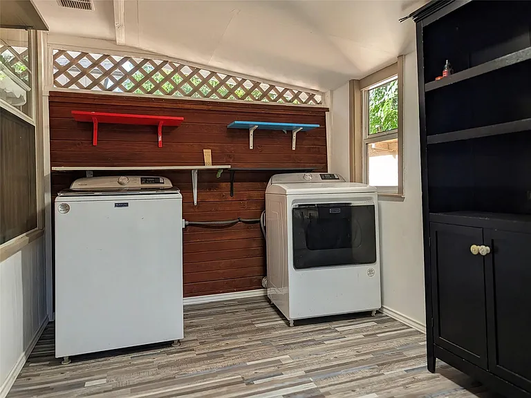 10801 W Lakeview Dr — Photo 23