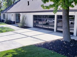 3781 Corbin Ave, Tarzana, CA 91356