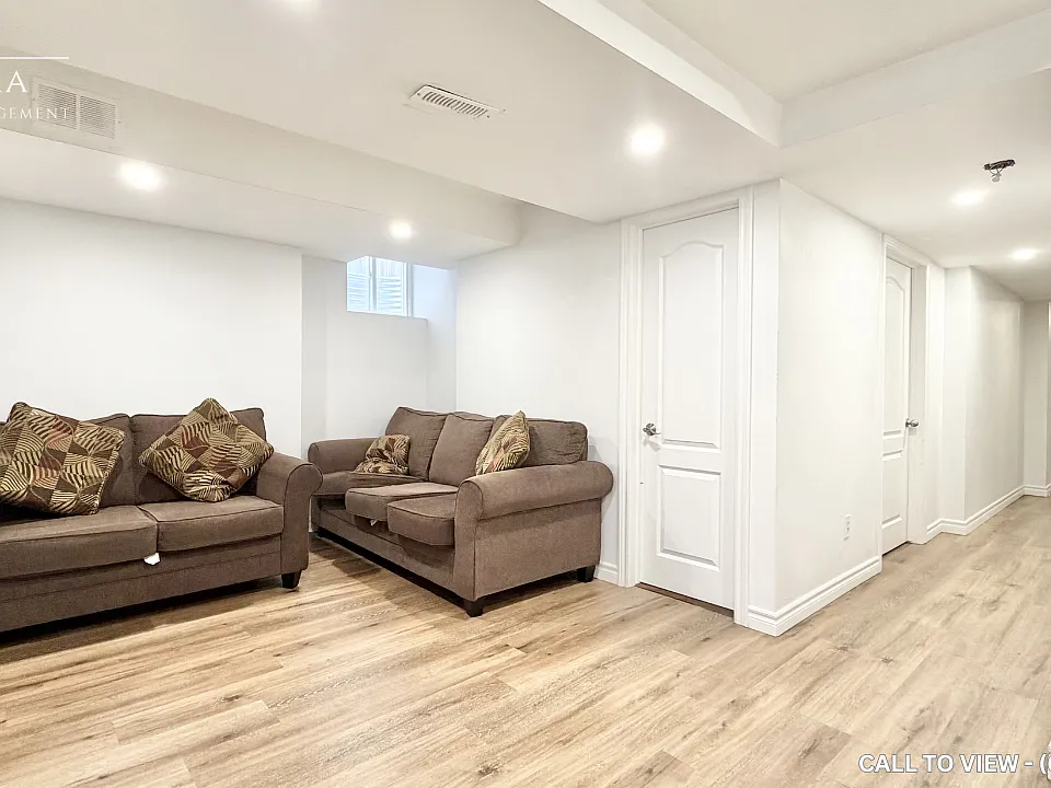 58 Billingsley Cres #2