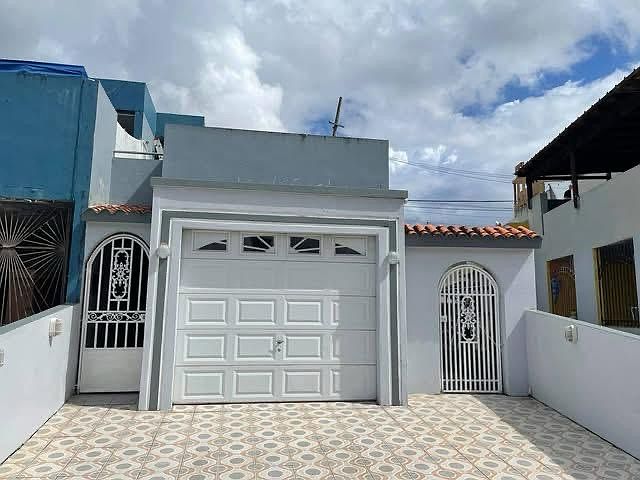 1st image of Calle 4 Jardines De San Lorenzo Bo Quemado #E14b
