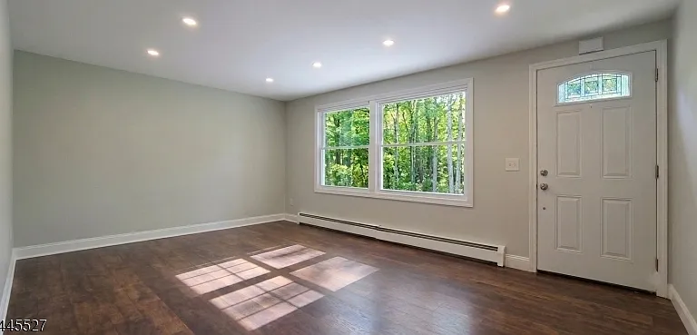 25 Essex Rd — Photo 5