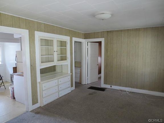 3rd image of 527 N Guadalupe Ave