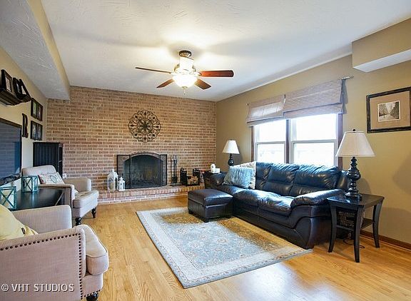 4th image of 1215 N Sherwood Ln