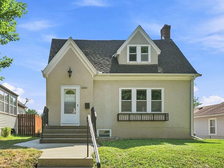 Listing photo 2