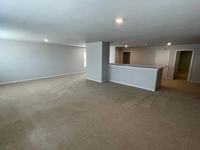 344 Bonhill St — Photo 22