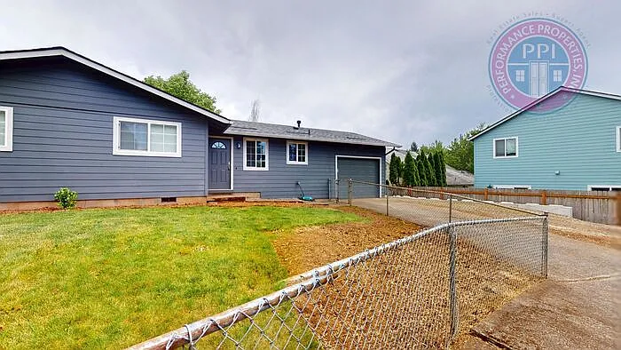 18230 Seaman Ave — Photo 2