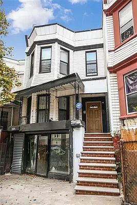 2nd image of 1371 Prospect Ave Floor 1