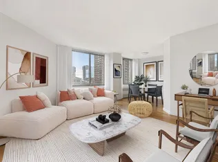 480 2nd Avenue 8E image 1 of 20