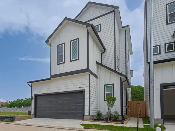 8925 Grovner Pl, Houston, TX 77055