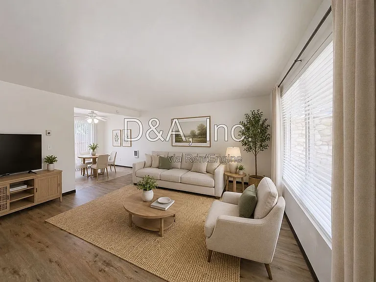 140 NE Conifer Blvd #8 — Photo 2