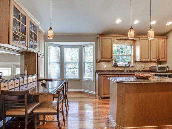 5th image of 1091 Winding Glen Ct