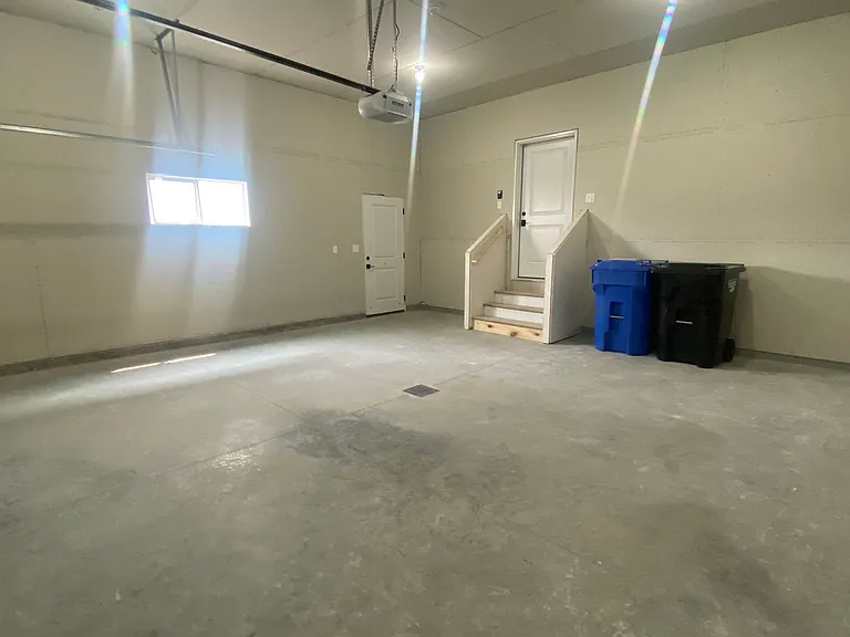 2232 Griffin Dr S — Photo 8