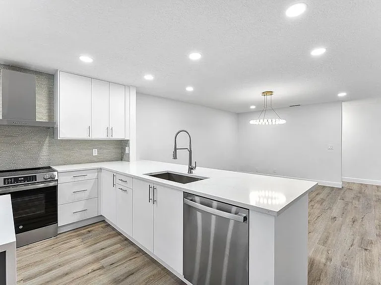 9180 Pine Springs Dr #0 — Photo 12