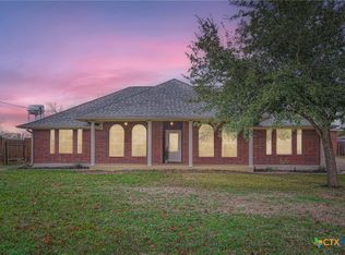 1301 Southwood Hills Dr, Taylor, TX 76574