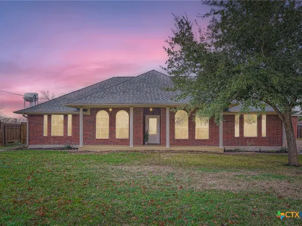 1301 Southwood Hills Dr, Taylor, TX 76574