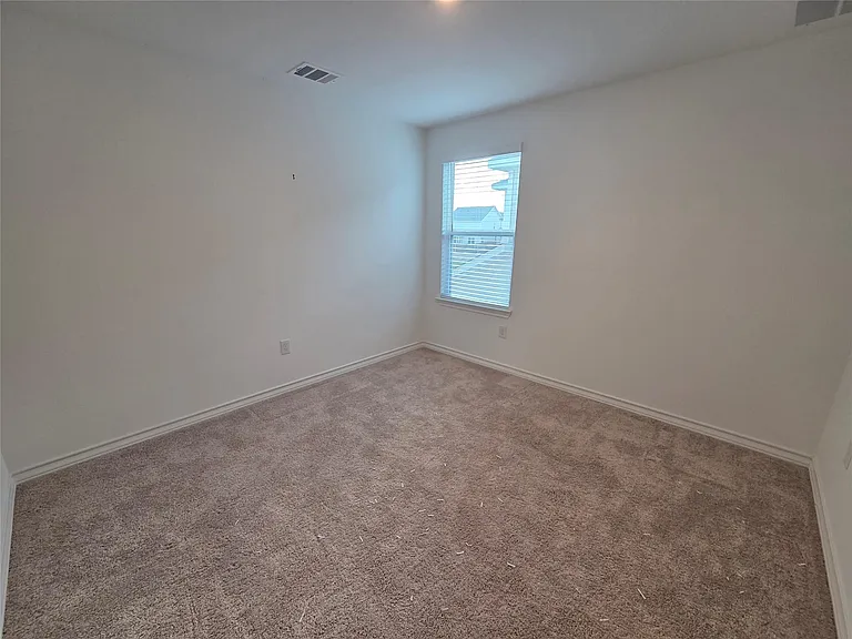 2913 Saint Regis Dr — Photo 16