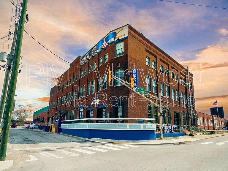 Lofts on Madison — Photo 97