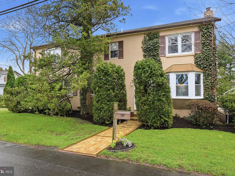 1st image of 1607 Forrest Ave