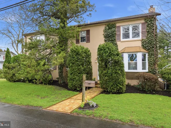 1607 Forrest Ave, Trevose, PA 19053