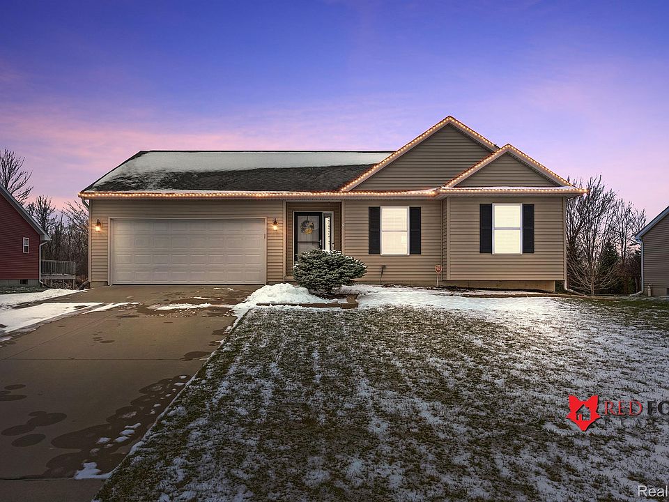 1st image of 3172 Blue Grass Ln