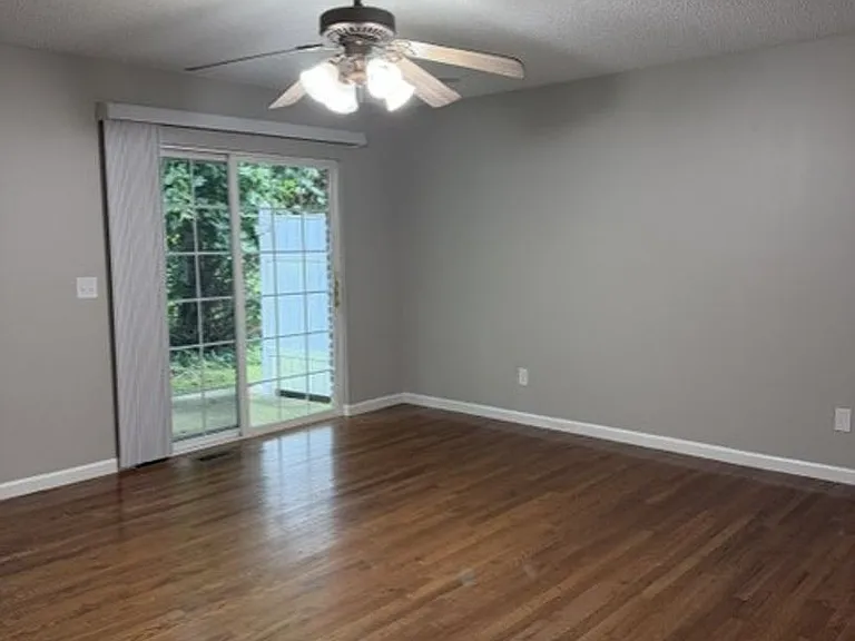 175 E Grande Ave #8 — Photo 8