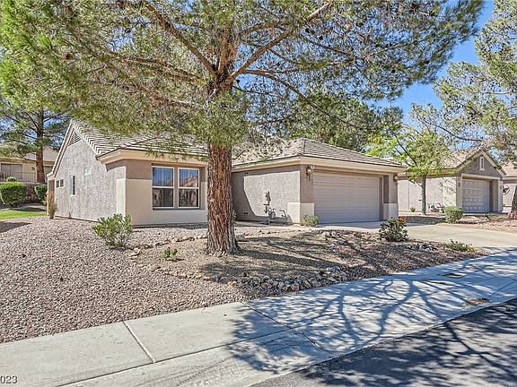 3rd image of 479 Dart Brook Pl