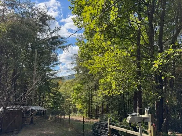 335 Taylor Rd, Turtletown, TN 37391