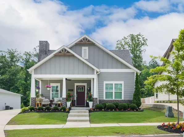 1045 Unali Ln, Leeds, AL 35094