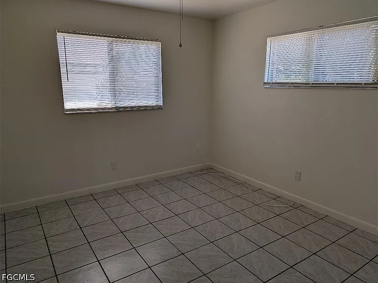 1318 SE 40th Ter #2 — Photo 8