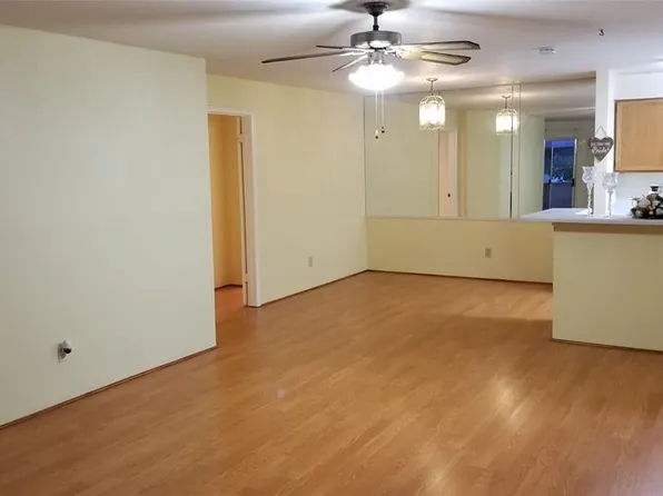 10641 Braes Bend Dr, Houston, TX 77071
