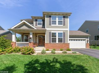 232 Prescott Ave, Elgin, IL 60124