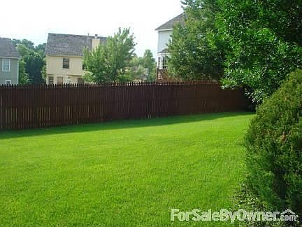 6ft. Premium Fenced Yard