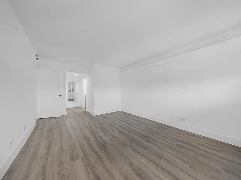 3151 S Palm Aire Dr #407 — Photo 23