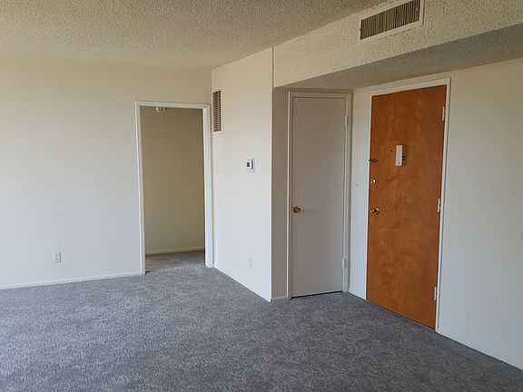 5th image of 5429 Newcastle Ave APT 307