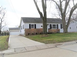 428 N Harmony St, Medina, OH 44256