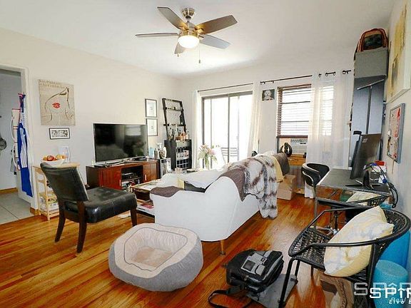 2nd image of 255 W 75th St APT 6D