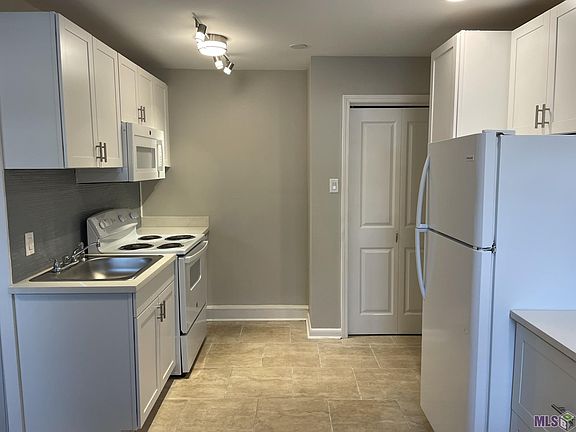 3rd image of 816 Nashville Ave APT A