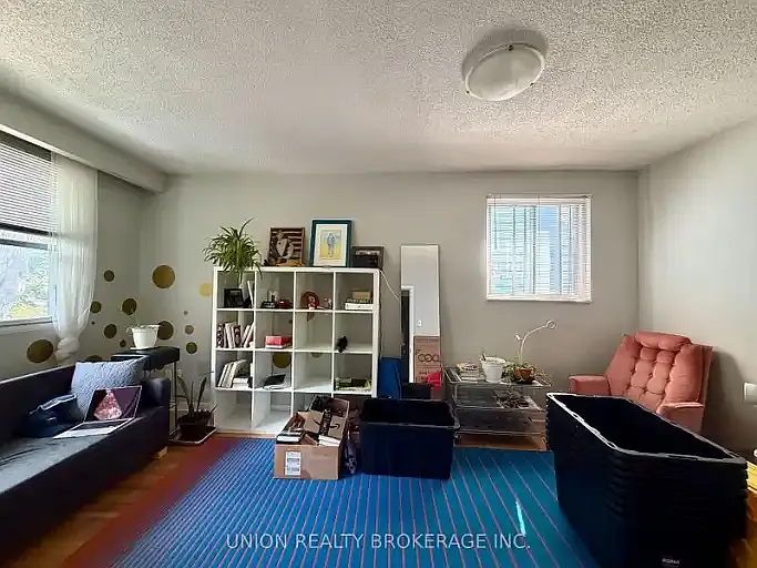 36 Balsam Ave #2