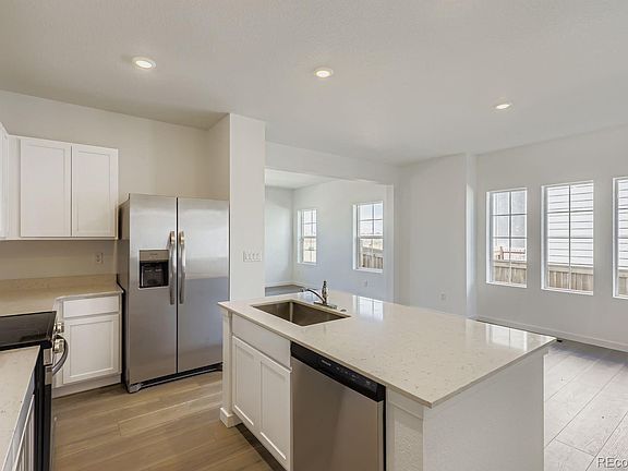3rd image of 2813 E 153rd Avenue