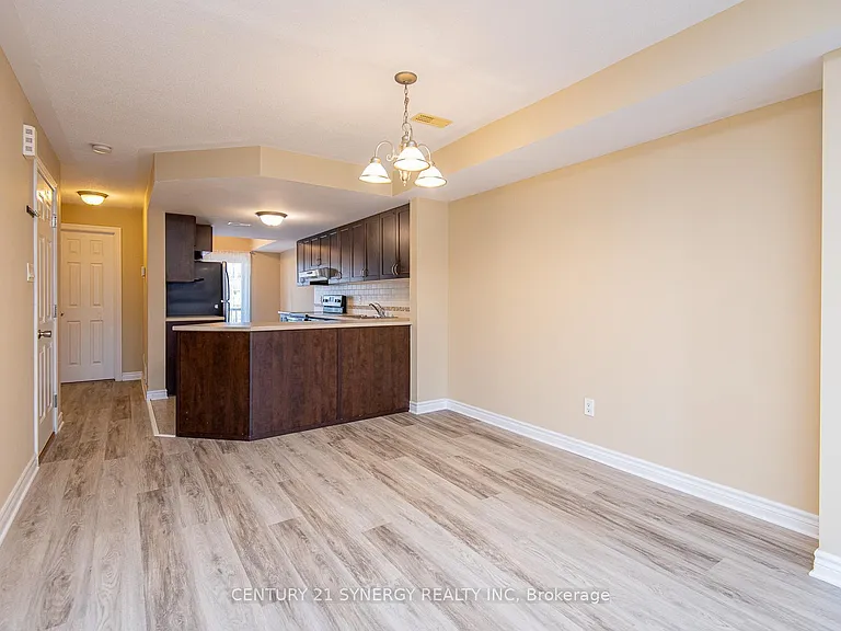 2228 Tenth Line Rd — Photo 23