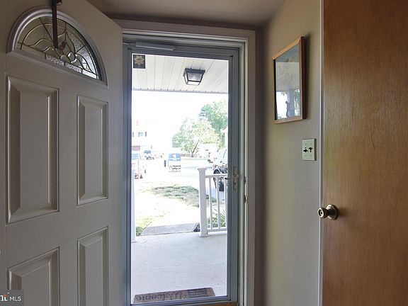3rd image of 527 Nolwood Ct