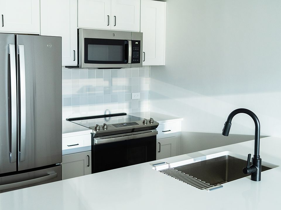 1st image of 100 Christopher Columbus Dr APT 2004