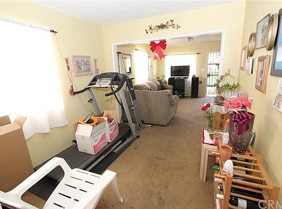 5th image of 8907 Orchard Ave