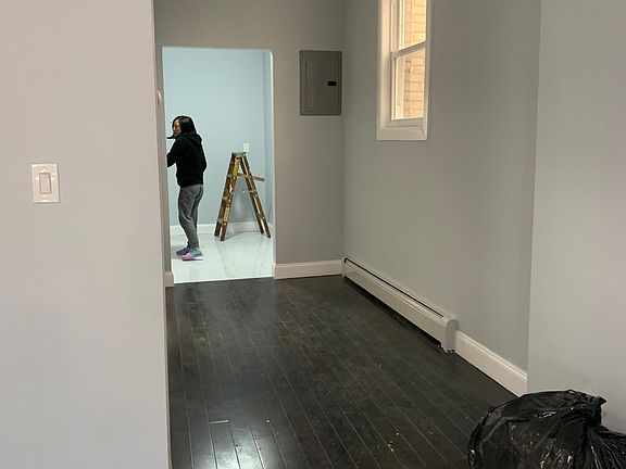 4th image of 1874 E 14th St #1