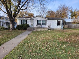 610 Mill St, Neodesha, KS 66757